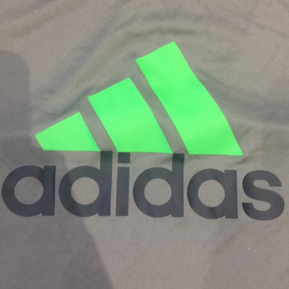 Adidas sport shirt - Picture 2 of 4
